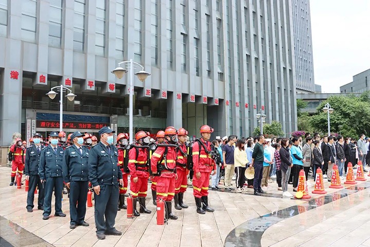 总结反思促提升，，，谋划安排再发力——记集团2022年度总部办公大楼火灾事故应急演练