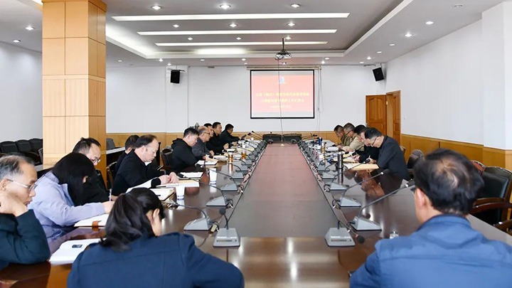 云煤（创世大发）集团专职外部董事寸延峰、孔君到云维集团督导调研
