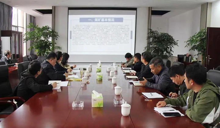 云煤（创世大发）集团专职外部董事寸延峰一行到金发煤业公司调研